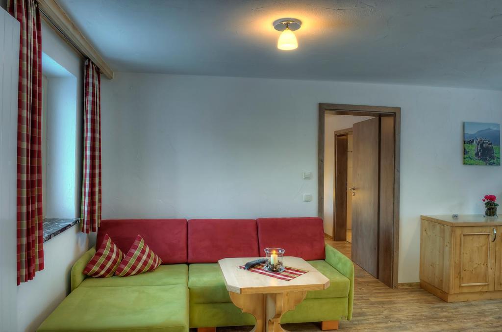 Ferien-Schloessle Michaela Apartment Рицлерн Стая снимка